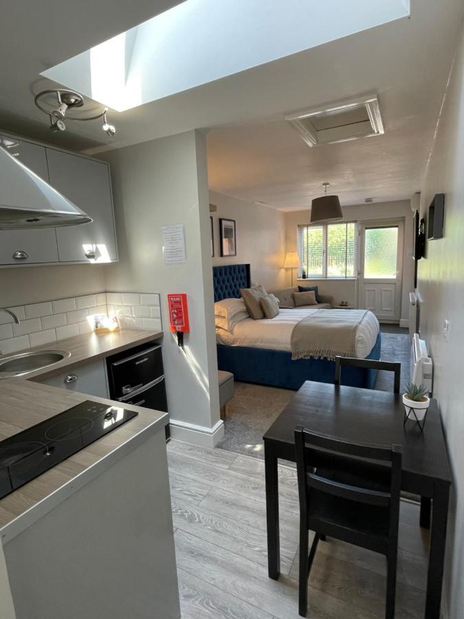 Cannock Hotel Apartments מראה חיצוני תמונה