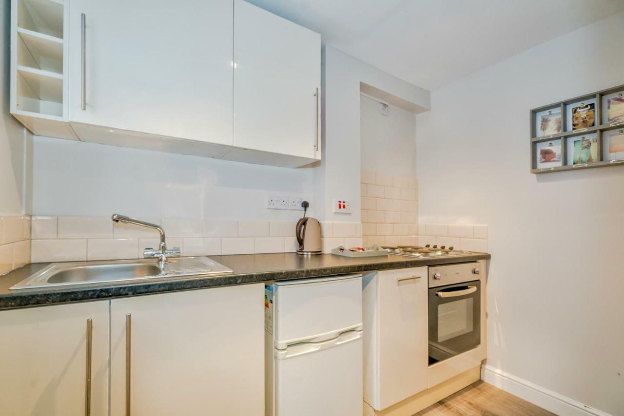 Cannock Hotel Apartments מראה חיצוני תמונה